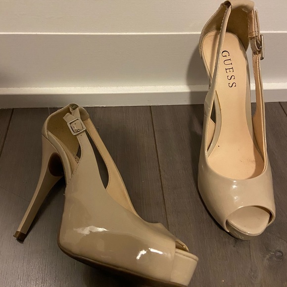 Guess high heel shoes - Picture 3 of 3